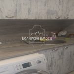 Самостоятелни стаи от голям апартамент под Полицията
